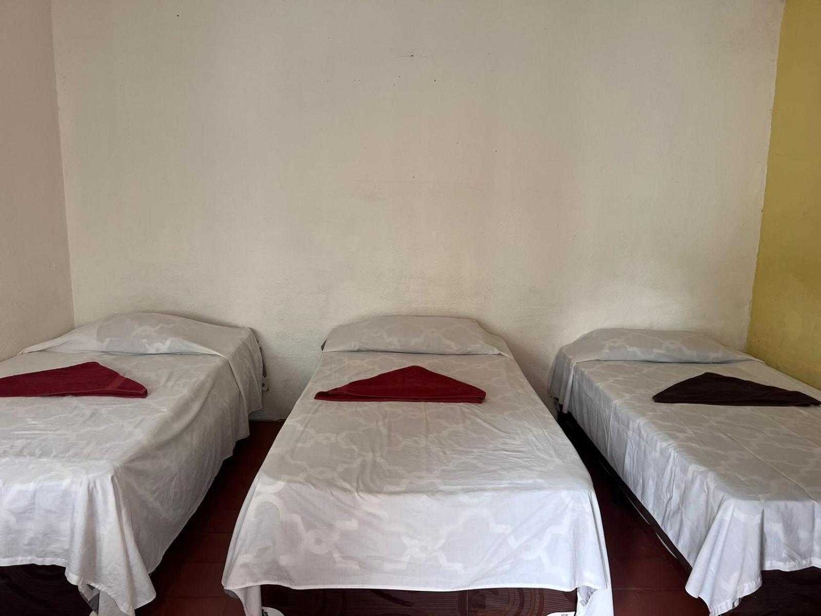 Hotel Alma Maya Antigua Екстериор снимка