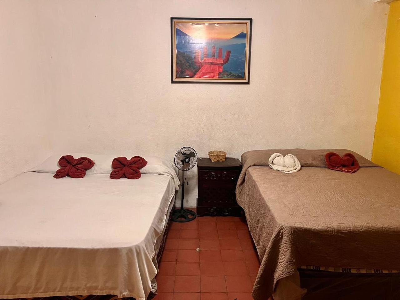Hotel Alma Maya Antigua Екстериор снимка