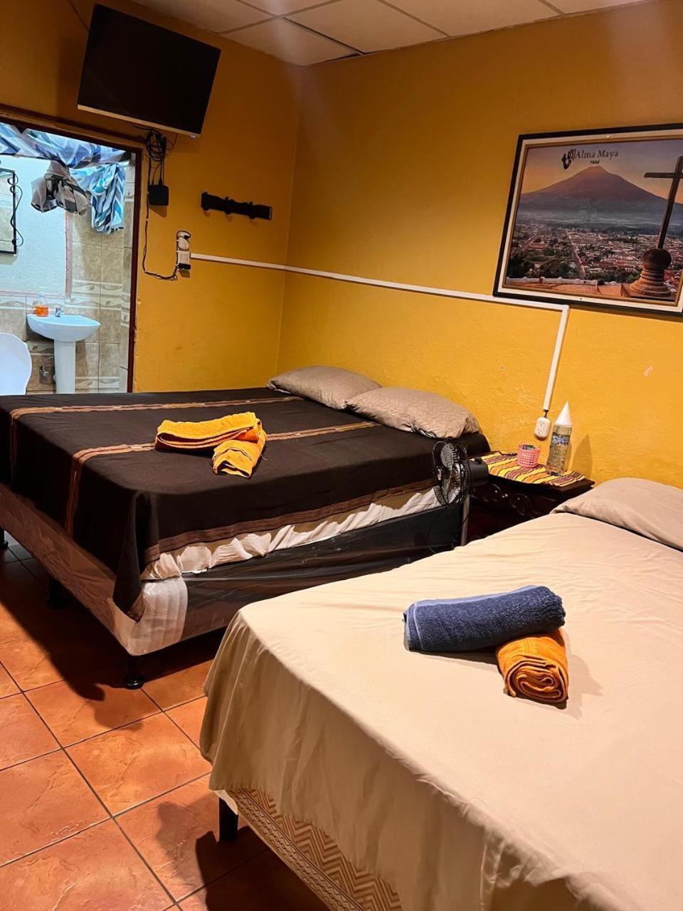 Hotel Alma Maya Antigua Екстериор снимка
