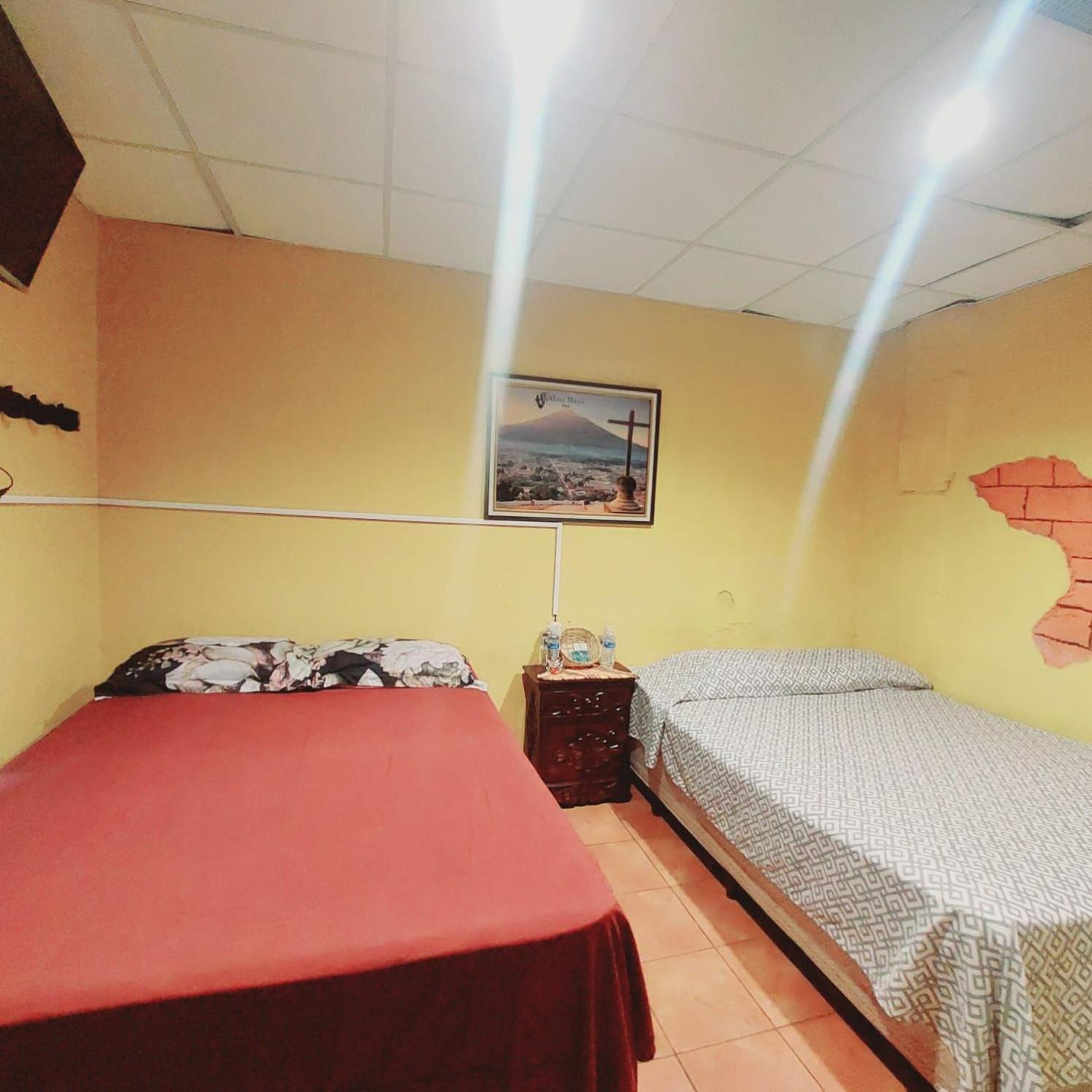 Hotel Alma Maya Antigua Екстериор снимка