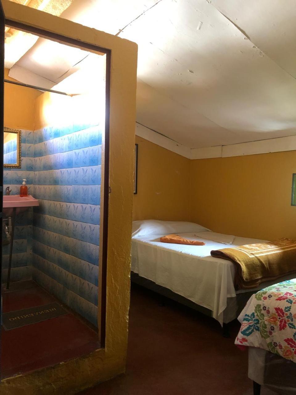 Hotel Alma Maya Antigua Екстериор снимка